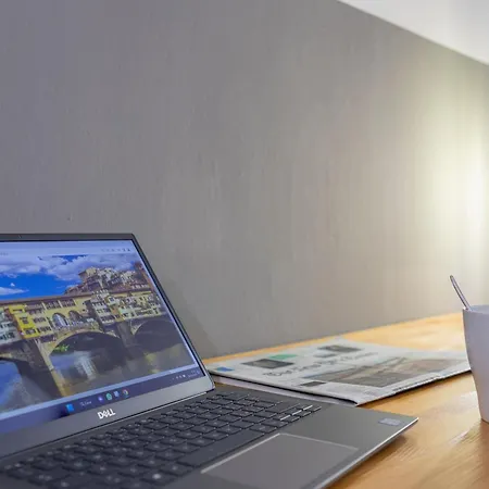 Ponte Vecchio 400 Mt Apartman *